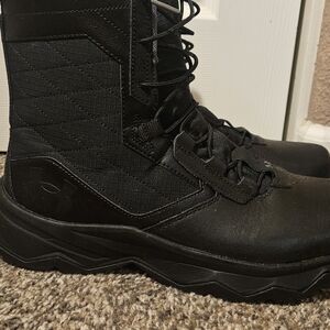 Under Armour Stellar G2 Boots 12.5 New